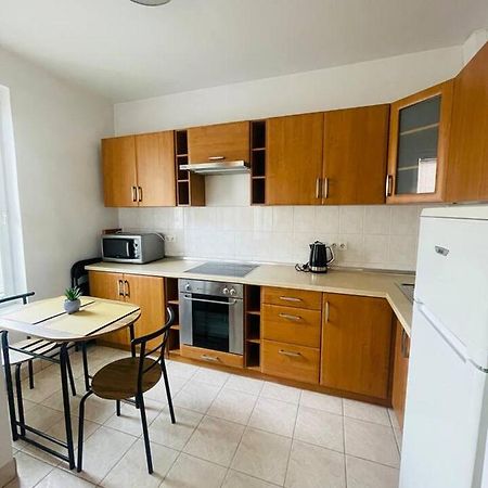 Central Studio Close To Andrassy Avenue For 4 Persons Budapest Luaran gambar