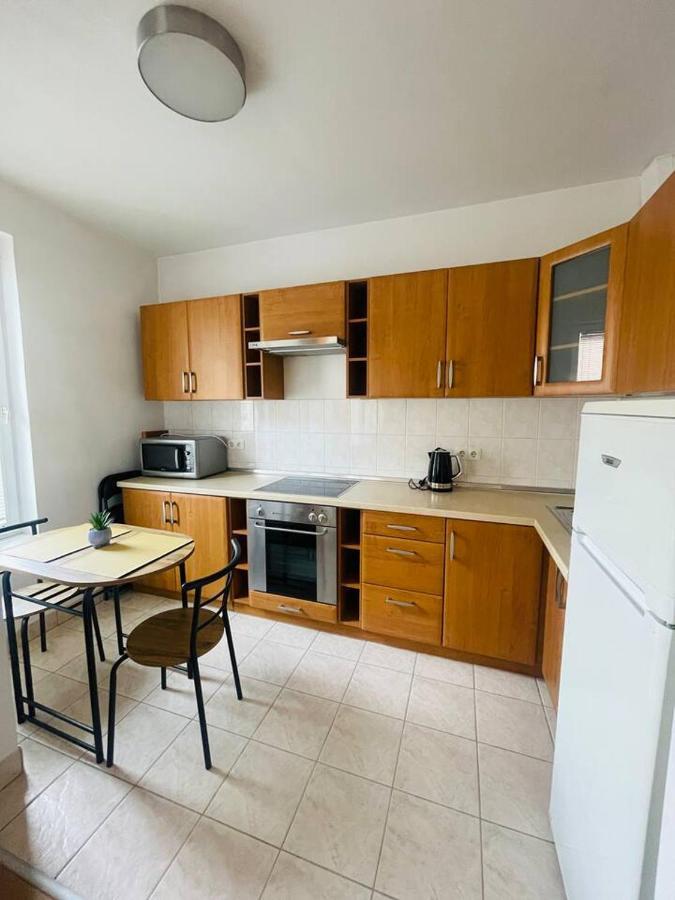 Central Studio Close To Andrassy Avenue For 4 Persons Budapest Luaran gambar